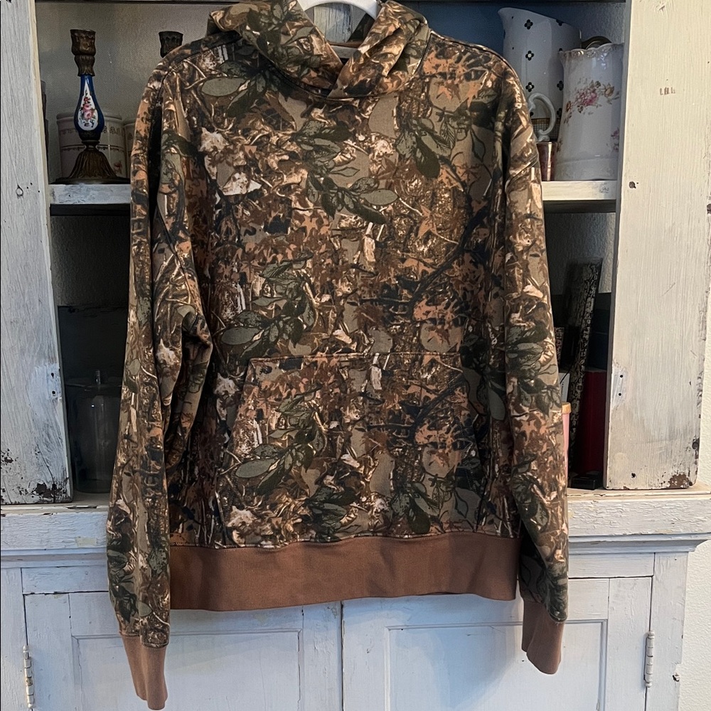 American Eagle Outfitters Camo Hoodie in Brown & Green Size M NWT !!!!